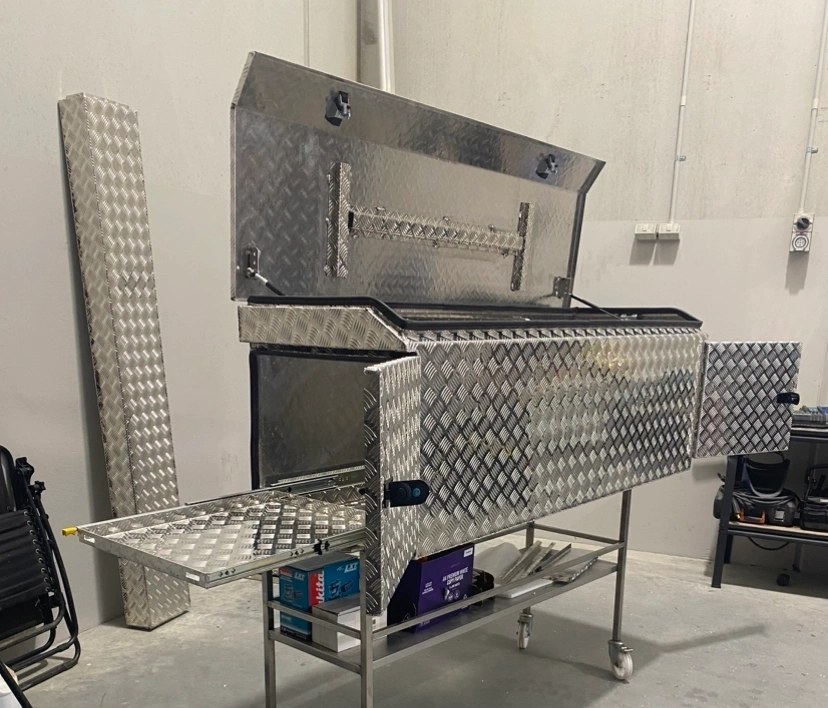 Finished fabricated aluminium toolbox